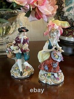 ANTIQUE Sitzendorf c. 1902-1954 Man Woman Couple Pair Flowers Porcelain Figurine