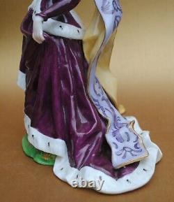 Antique Dressel Kister Medieval Queen Porcelain German Figurine