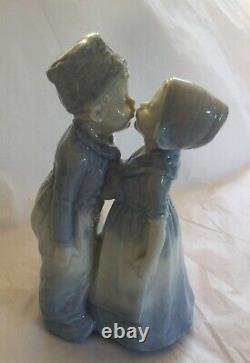Antique Germany Gerber Heubach Blue & White Dutch Boy & Girl Kissing 7.5 Tall