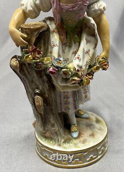 Antique Meissen Porcelain Figure Lady with Flowers Tree Stump 19thC Lace Germany