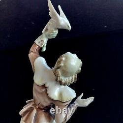 Antique Porcelain Figurine HUTSCHENREUTHER Huntress H. Achtziger
