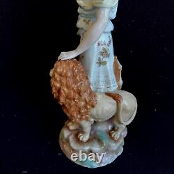 Antique porcelain Figurine Germany TURINGIA
