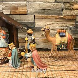 Beautiful Goebel Hummel Nativity 14-Piece Set #214 plus Vintage Creche