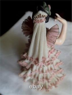 Beautiful Rare Vintage Dresden Lace Lady Figurine Spanish Senorita 7 1/4 Tall