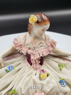 Beautiful Vintage Dresden Lace Figurine Lady on Couch Very Good Cond Pink Settee