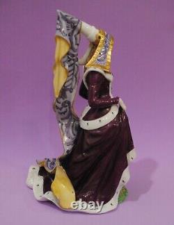 Dressel Kister Antique German Medieval Queen Porcelain Figurine