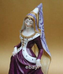 German Dressel Kister Antique Medieval Queen Porcelain Figurine