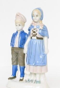 Germany Children Hold Hands With Costumes Figurine Porcelain Vintage LIPPELSDORF