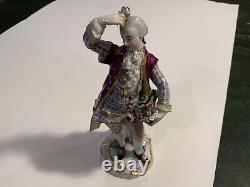 Pair Antique Meissen Porcelain Figurine Man & Woman with Flower Basket 1850-1899