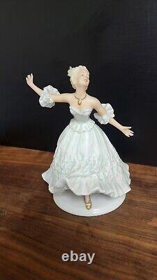 Rare Vintage SCHAUBACH KUNST Figurine GERMANY lady dancing