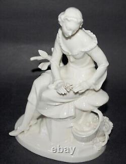 Schwarzburger Werkstatten Art Deco Porcelain Girl with Flower Basket. Hugo Meisel