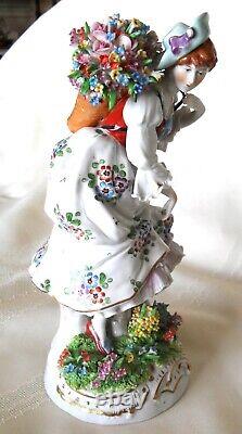 Sitzendorf Dresden German Vintage Lady Flower Seller Excellent Condition