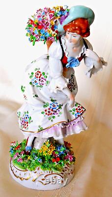 Sitzendorf Dresden German Vintage Lady Flower Seller Excellent Condition