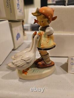 VINTAGE GOEBEL HUMMEL GOOSE GIRL Lisette 47/0 PORCELAIN FIGURINE GERMANY TMK