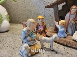 Vintage 14 Piece Goebel Hummel Nativity Porcelain Figurines Germany With manger