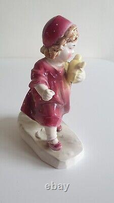 Vintage 1914 1945 Hertwig & Co. Katzhutte Figurine, Girl with Chicks