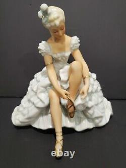 Vintage 1957 Schaubach Kunst / Goebel Porcelain Ballerina Figurine Germany