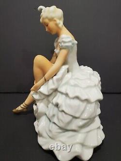 Vintage 1957 Schaubach Kunst / Goebel Porcelain Ballerina Figurine Germany