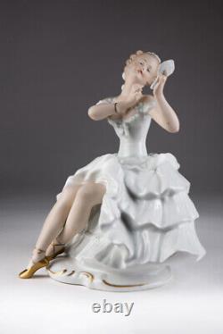 Vintage 1963-1980 Germany Figurine Ballerina with a mirror WALLENDORF 25cm