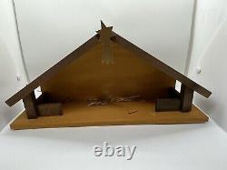 Vintage Carved Wooden Erzgebirge Nativity Manger German With 14 Figures