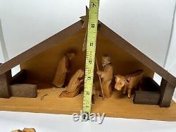 Vintage Carved Wooden Erzgebirge Nativity Manger German With 14 Figures