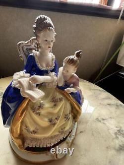 Vintage Dresden Figurine Mother and daughter Family made Germany