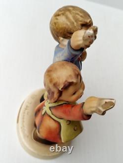 Vintage GOEBEL HUMMEL FIGURINE 153/0 Auf Wiedersehen W. Germany