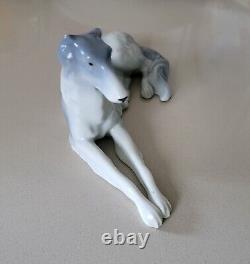 Vintage Gerold Porzellan resting Borzoi figurine, ab. 9 L, from 2-4 W