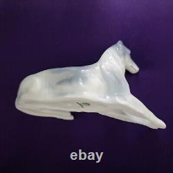 Vintage Gerold Porzellan resting Borzoi figurine, ab. 9 L, from 2-4 W