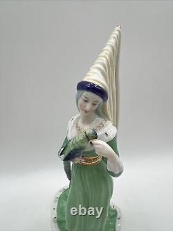 Vintage Porcelain Medieval Queen With Parrot By Dressel Kister & Cie Passau 10