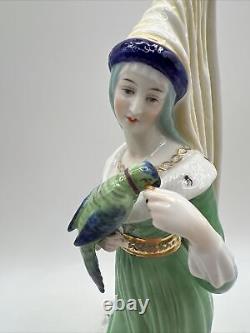 Vintage Porcelain Medieval Queen With Parrot By Dressel Kister & Cie Passau 10