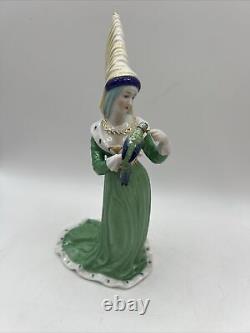 Vintage Porcelain Medieval Queen With Parrot By Dressel Kister & Cie Passau 10