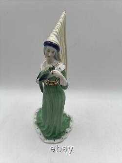 Vintage Porcelain Medieval Queen With Parrot By Dressel Kister & Cie Passau 10