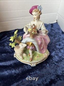 Vintage Unterweissbach 8324 Rare Figurine Beautiful