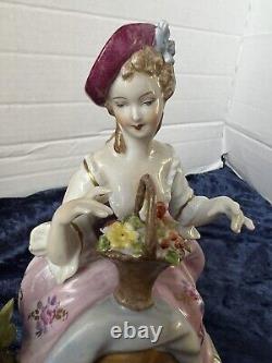 Vintage Unterweissbach 8324 Rare Figurine Beautiful