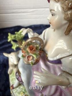 Vintage Unterweissbach 8324 Rare Figurine Beautiful