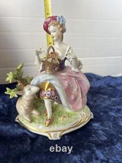 Vintage Unterweissbach 8324 Rare Figurine Beautiful