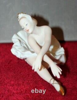 Vintage Wallendorf Figurine Female Ballet Dancer Germany Porcelain Marked 1764