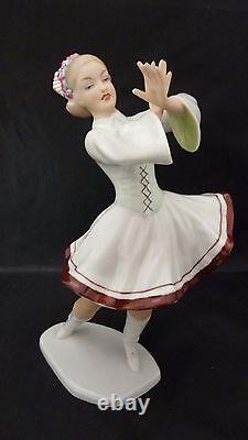 Vintage Wallendorf German Porcelain Figurine NATIVE GERMAN DIRNDL Dancer 8 MINT