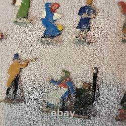 Vtg Lot (23) HEINRICKSEN Flat Metal Tin Mini Snow Village Scene Figures GERMANY