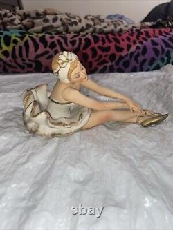 Vtg Wallendorf Shaubach Kunst Porcelain Ballerina Figures Swan Lake Set Of 2