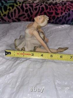 Vtg Wallendorf Shaubach Kunst Porcelain Ballerina Figures Swan Lake Set Of 2