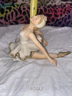 Vtg Wallendorf Shaubach Kunst Porcelain Ballerina Figures Swan Lake Set Of 2