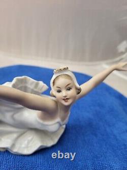 Vtg Wallendorf Swan Lake Ballerina Figurine # 1694 Germany 1950s