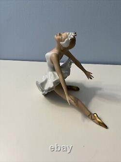 WALLENDORF SHAUBACH KUNST Germany Vintage Porcelain Ballerina Figure Swan Lake