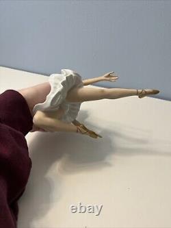 WALLENDORF SHAUBACH KUNST Germany Vintage Porcelain Ballerina Figure Swan Lake